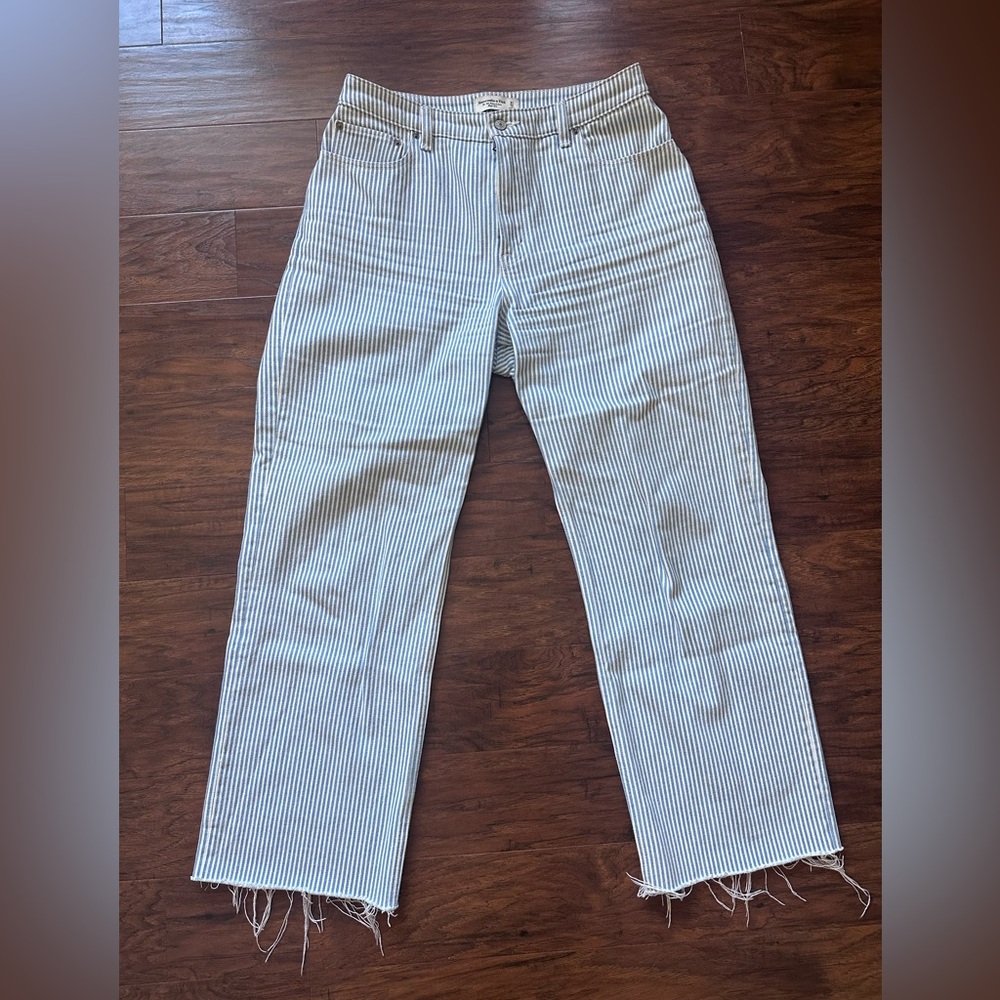 Abercrombie 90s Relaxed Jean